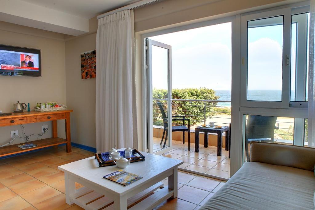 Periwinkle Lodge Guest House Plettenberg Bay Exterior photo